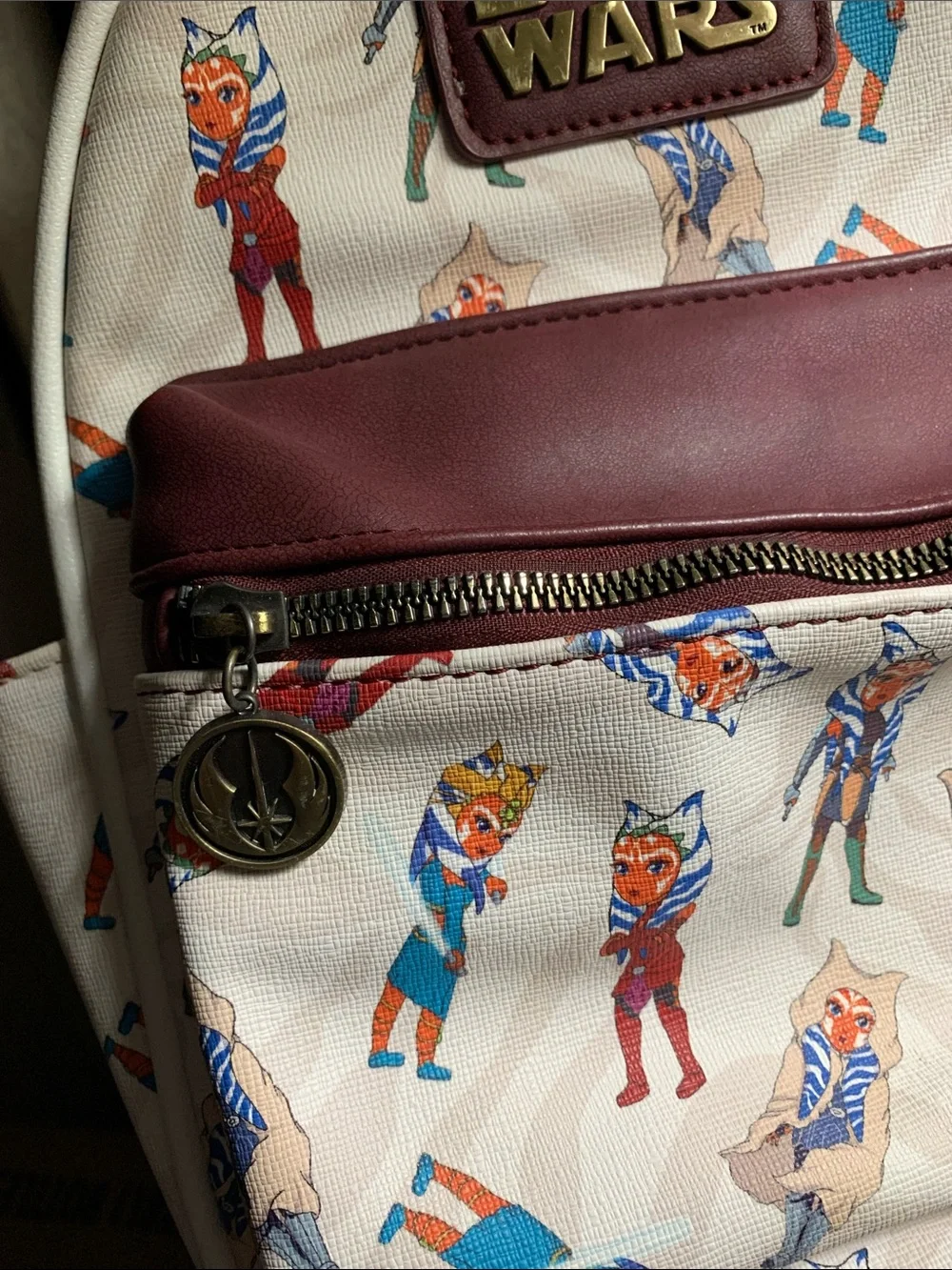 Star Wars Kids Backpack in White with Burgundy Accents & zipper charm